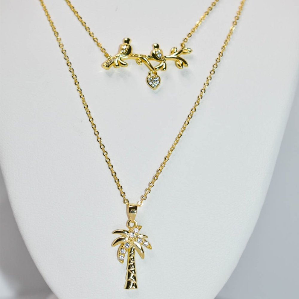 ISLAND Layered Necklace Set